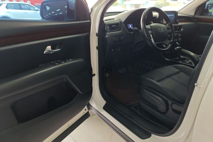 Used Kia KX7 2017 2.0L Automatic 2WD GLS 5-Seater Driver Seat
