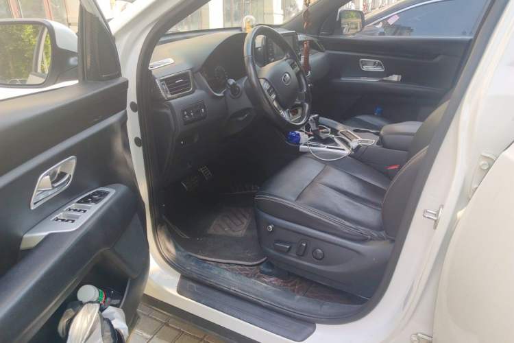 Used Kia KX7 2017 2.0T Automatic Two-Wheel Drive GLS 7-Seater Driver Seat