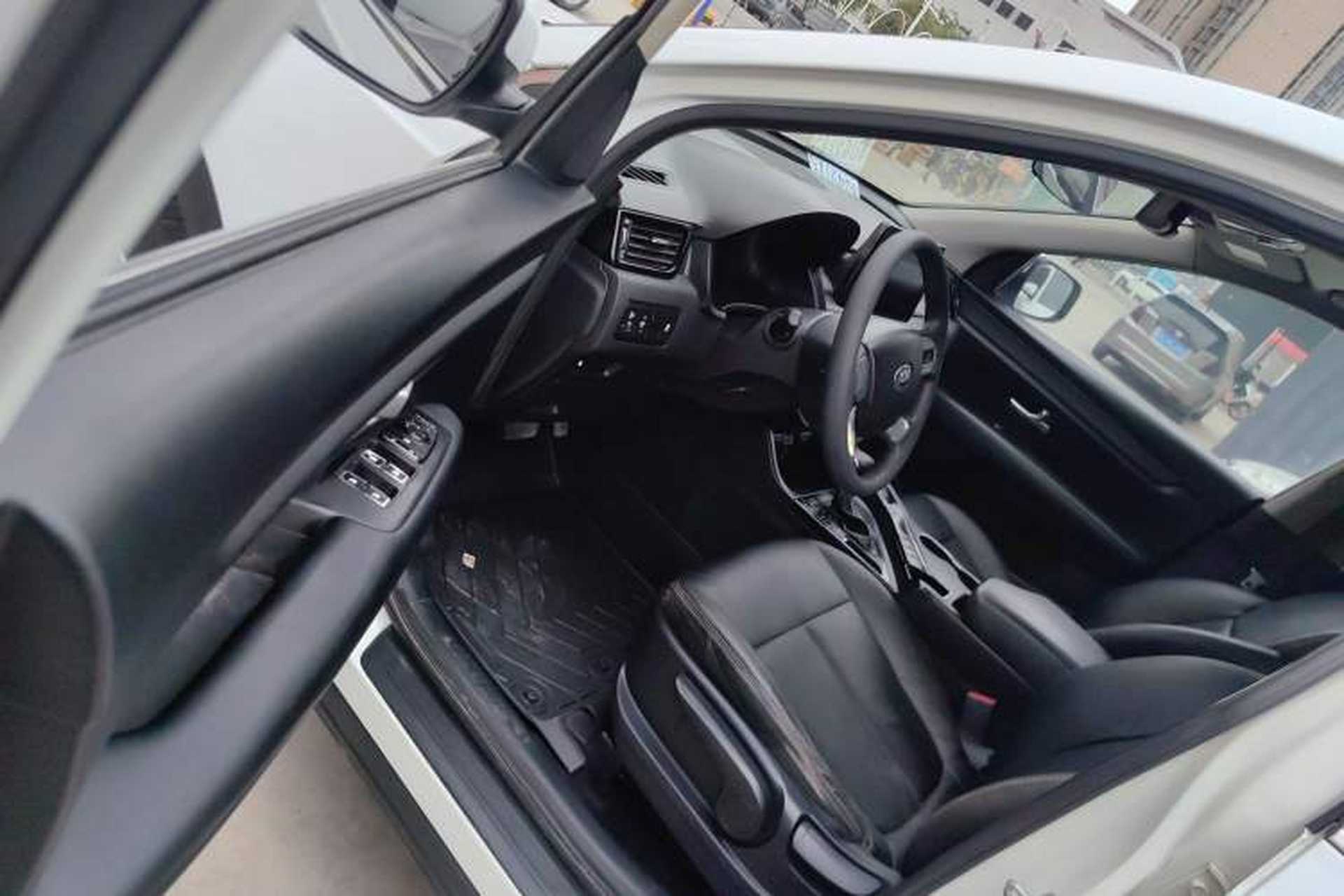 Used Kia KX7 2017 2.0L Automatic 2WD SMART 5-seater Driver Seat