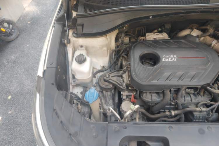 Used Kia KX7 2017 2.0T Automatic Two-Wheel Drive GLS 7-Seater Engine Bay Right