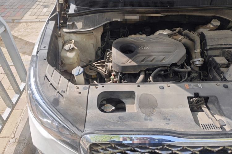 Used Kia KX7 2017 2.0T Automatic 4WD DLX 7-Seater Engine Bay Right