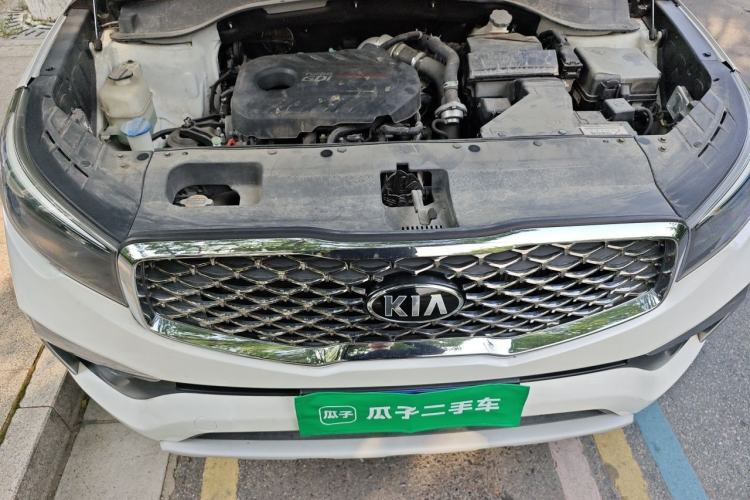 Used Kia KX7 2017 2.0T Automatic Two-Wheel Drive GLS 7-Seater Engine Bay