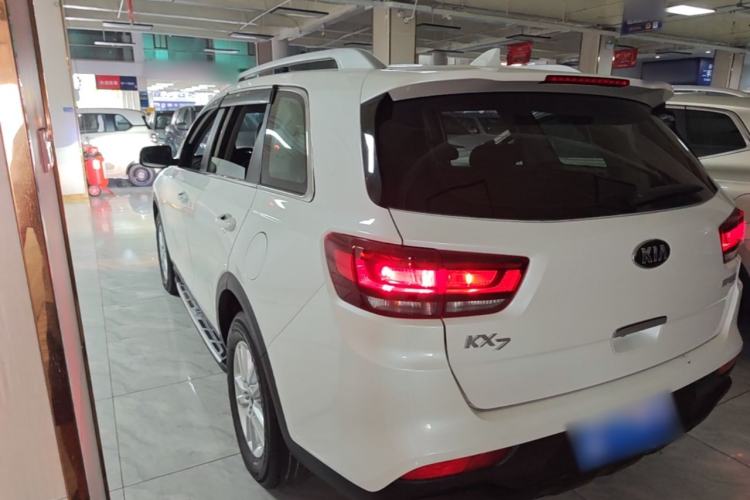 Used Kia KX7 2017 2.0L Automatic 2WD GL 5 Seats Exterior 2