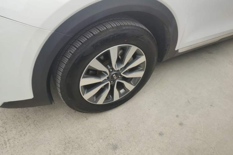 Used Kia KX7 2017 2.0T Automatic Two-Wheel Drive GLS 7-Seater Exterior 4