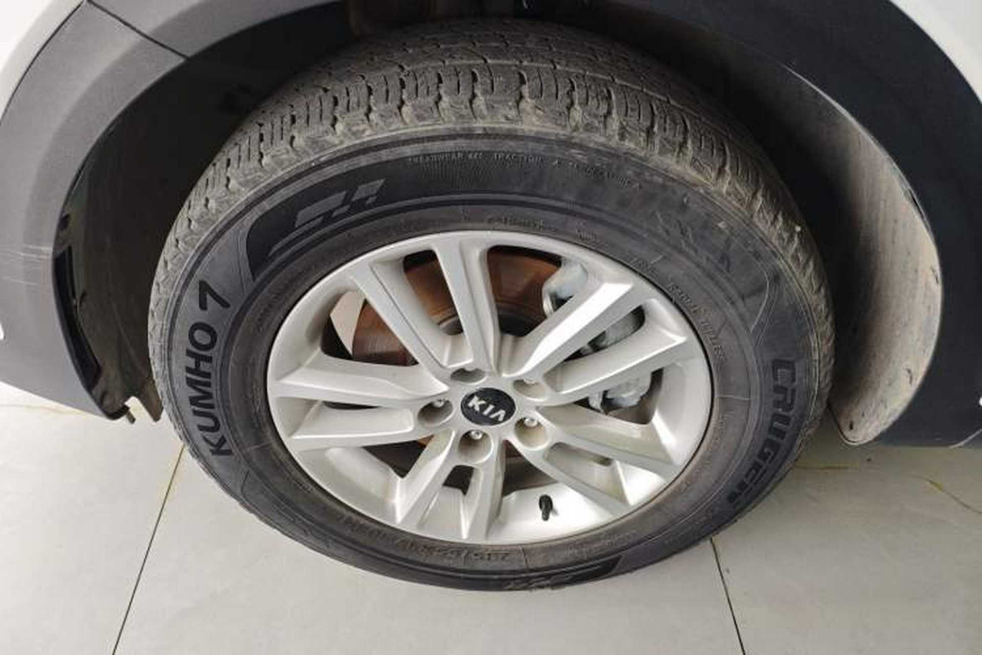 Used Kia KX7 2017 2.0L Automatic 2WD GLS 5-Seater Exterior 4