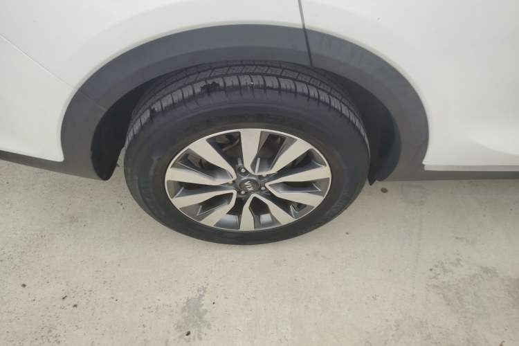 Used Kia KX7 2017 2.0T Automatic Two-Wheel Drive GLS 7-Seater Exterior 5