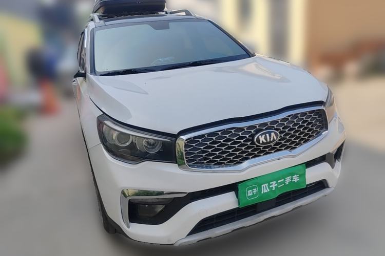 Used Kia KX7 2017 2.0T Automatic Two-Wheel Drive GLS 7-Seater Front Right 45 Deg