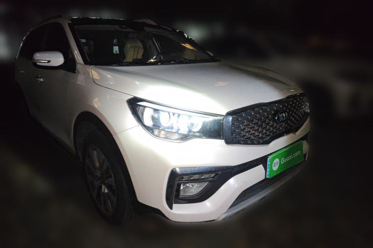 Used Kia KX7 2017 2.4L Automatic 2WD GLS 5-Seater Front Right 45 Deg
