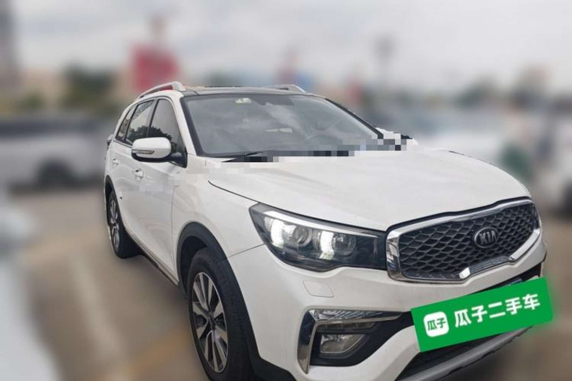 Used Kia KX7 2017 2.0T Automatic All-Wheel Drive LUX 7-Seater Front Right 45 Deg