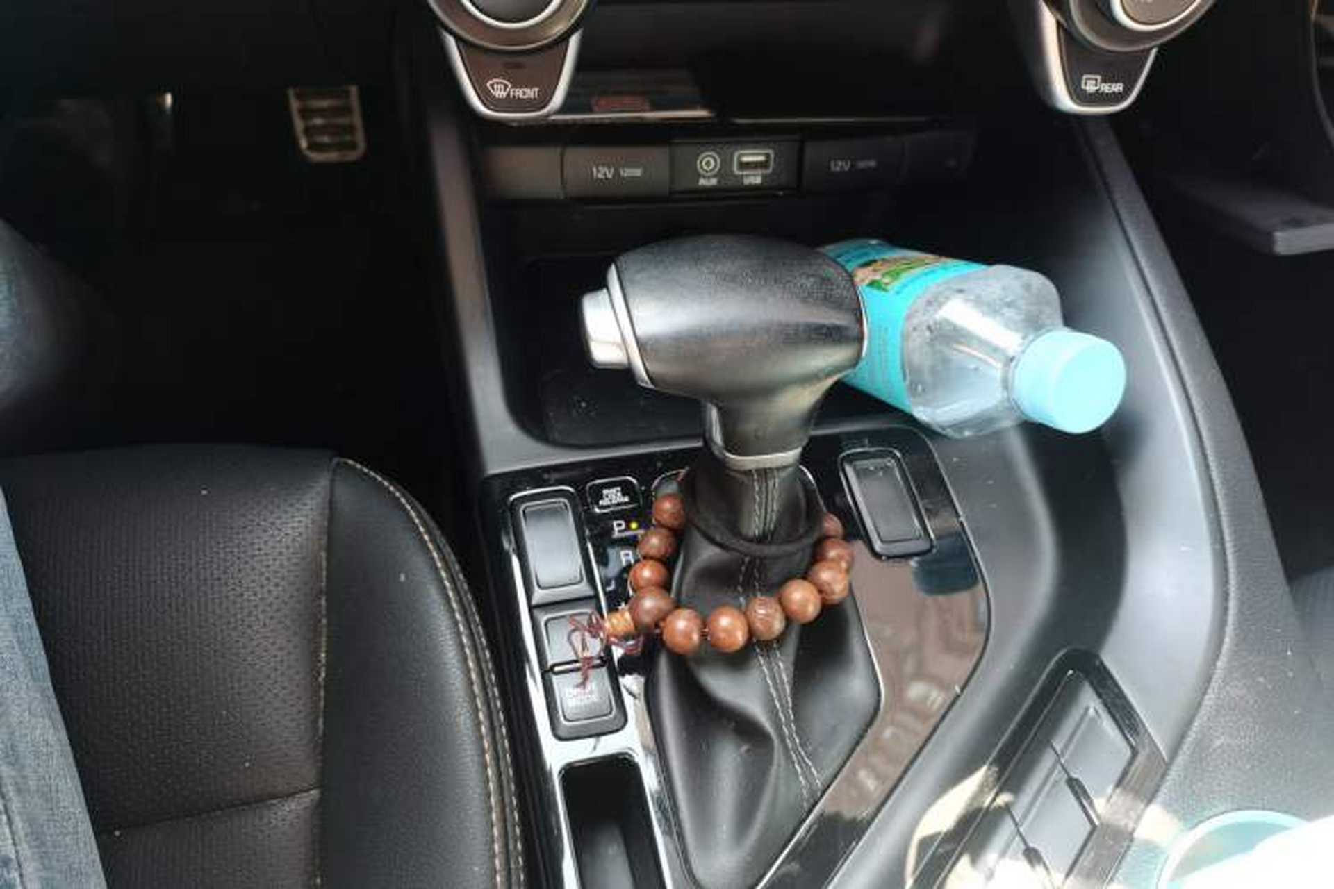 Used Kia KX7 2017 2.0T Automatic Two-Wheel Drive GLS 7-Seater Gear Lever