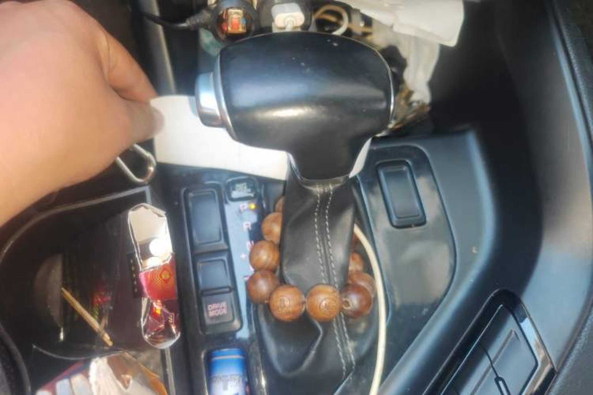 Used Kia KX7 2017 2.0T Automatic Two-Wheel Drive GLS 7-Seater Gear Lever
