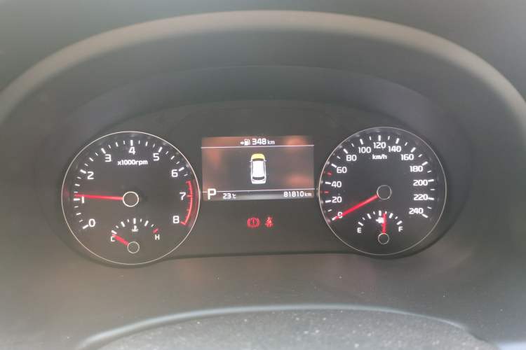 Used Kia KX7 2017 2.0T Automatic Two-Wheel Drive GLS 7-Seater Instrument Cluster