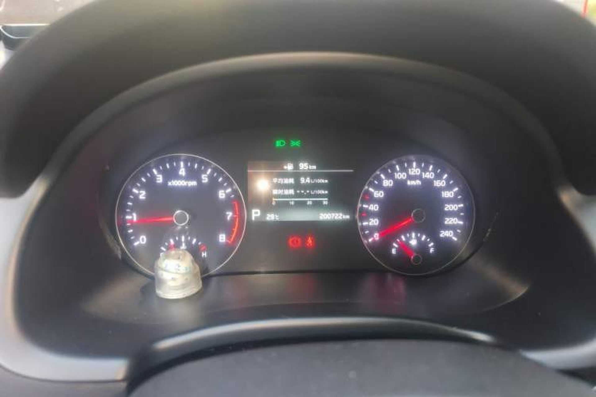 Used Kia KX7 2017 2.0T Automatic Two-Wheel Drive GLS 7-Seater Instrument Cluster