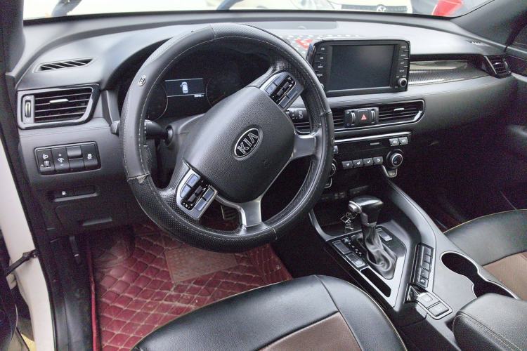 Used Kia KX7 2017 2.0T Automatic Two-Wheel Drive GLS 7-Seater Interior 1
