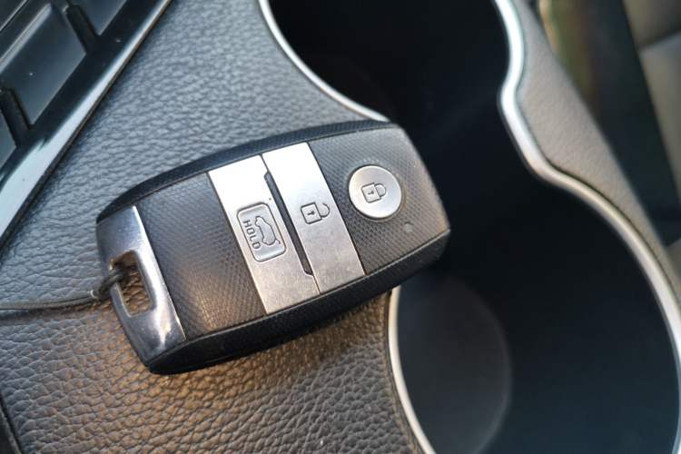 Used Kia KX7 2017 2.4L Automatic 2WD GLS 5-Seater Interior 1