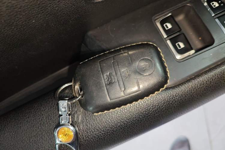 Used Kia KX7 2017 2.0L Automatic 2WD GLS 5-Seater Interior 1