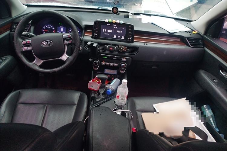 Used Kia KX7 2017 2.0L Automatic 2WD GLS 5-Seater Interior 2
