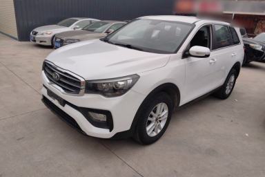 Used Kia KX7 2017 2.0L Automatic 2WD SMART 5-seater