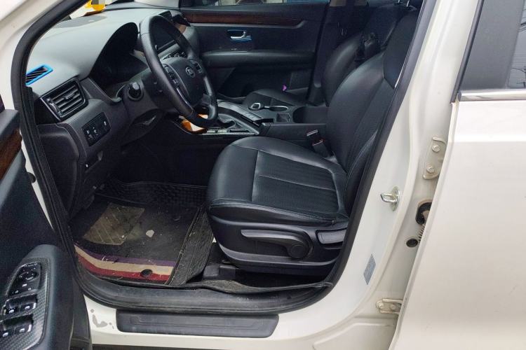 Used Kia KX7 2017 2.0L Automatic 2WD GLS 5-Seater Left Front Seat