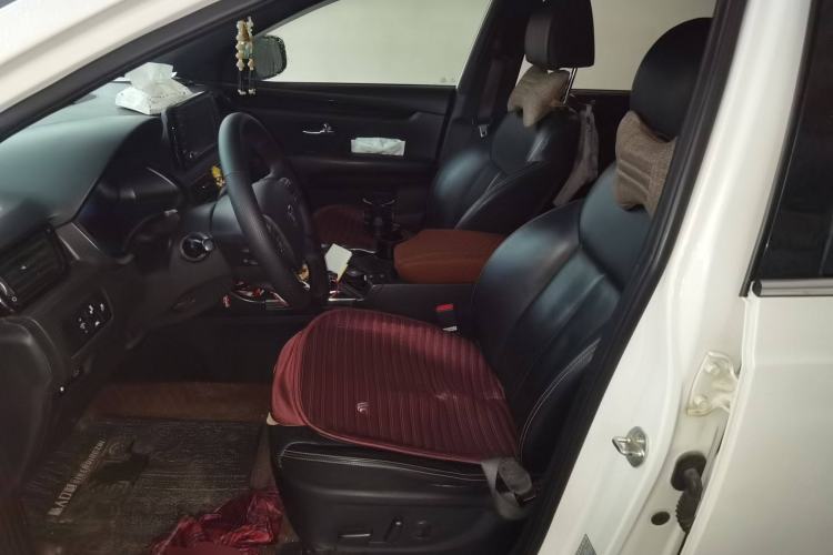 Used Kia KX7 2017 2.0T Automatic All-Wheel Drive LUX 7-Seater Left Front Seat