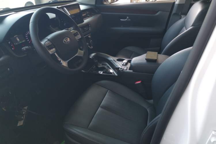 Used Kia KX7 2017 2.4L Automatic 2WD GLS 5-Seater Left Front Seat