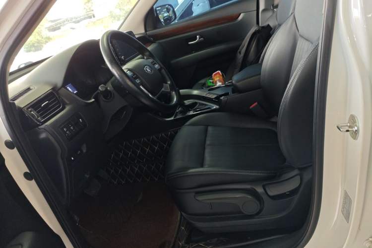 Used Kia KX7 2017 2.0L Automatic 2WD GLS 5-Seater Left Front Seat