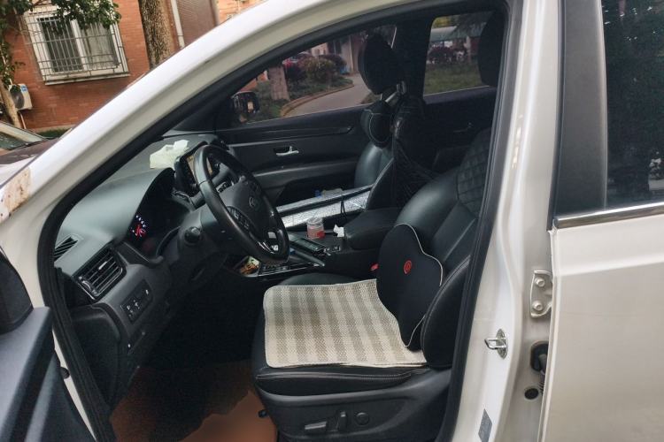 Used Kia KX7 2017 2.0T Automatic Two-Wheel Drive GLS 7-Seater Left Front Seat
