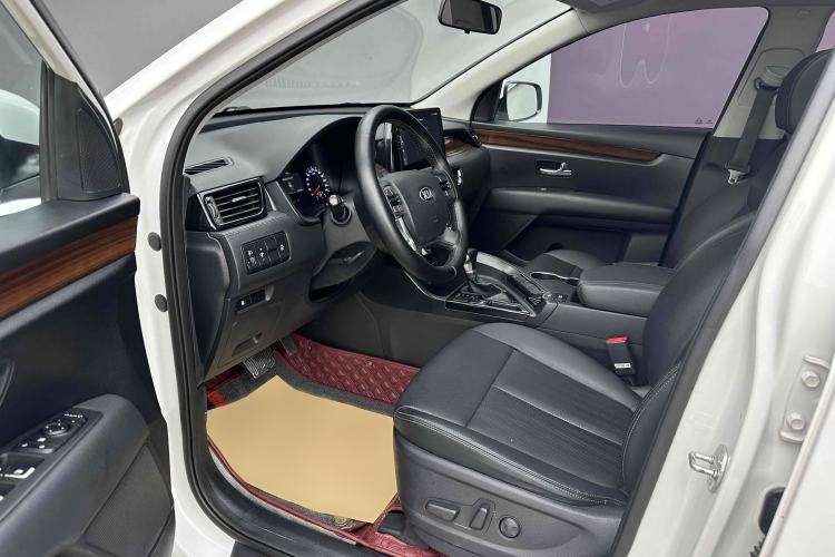 Used Kia KX7 2017 2.4L Automatic 2WD GLS 5-Seater Left Front Seat