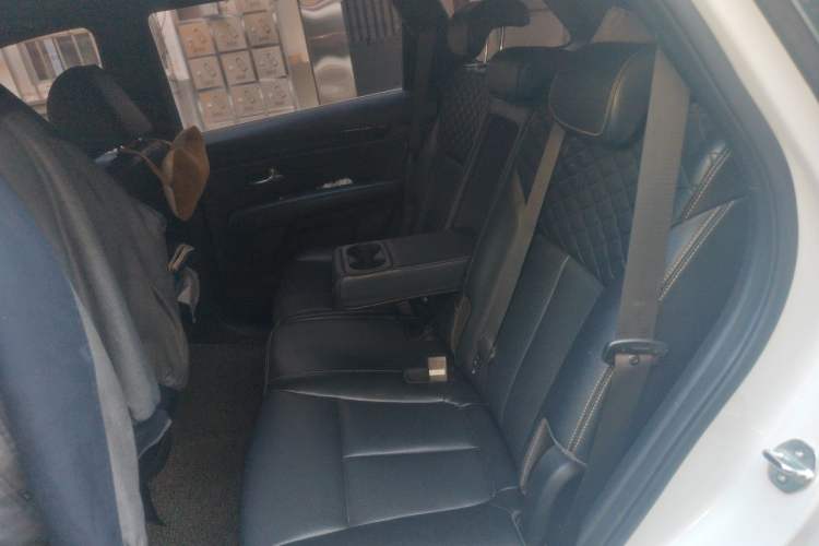 Used Kia KX7 2017 2.0T Automatic Two-Wheel Drive GLS 7-Seater Left Rear Seat