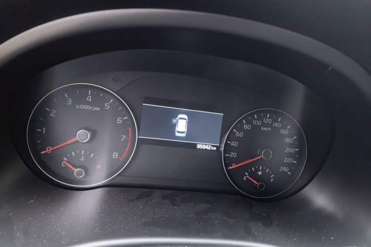 Used Kia KX7 2017 2.0T Automatic Two-Wheel Drive GLS 7-Seater Odometer Close Up