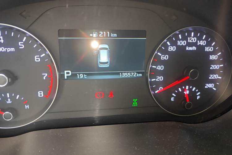Used Kia KX7 2017 2.0T Automatic 4WD DLX 7-Seater Odometer Close Up