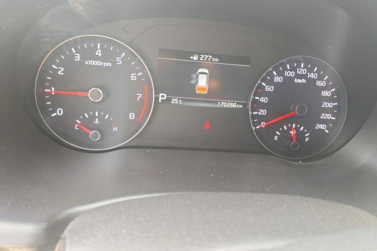 Used Kia KX7 2017 2.0T Automatic All-Wheel Drive LUX 7-Seater Odometer Close Up
