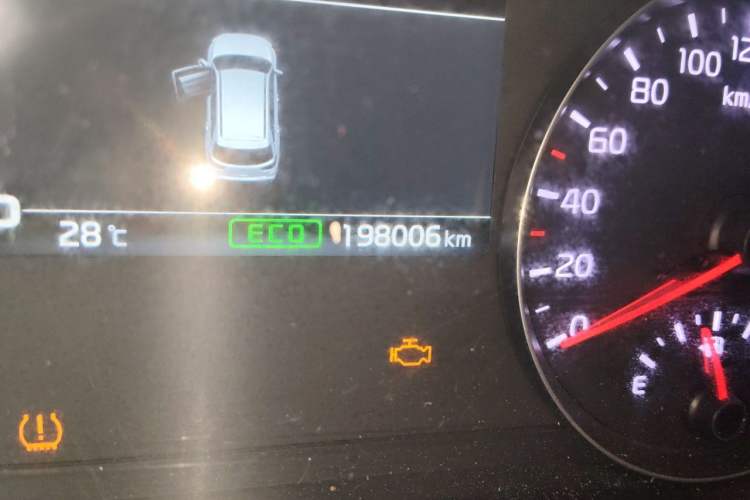 Used Kia KX7 2017 2.4L Automatic 2WD GLS 5-Seater Odometer Close Up