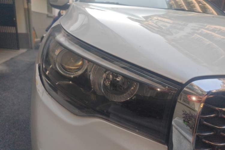 Used Kia KX7 2017 2.0T Automatic Two-Wheel Drive GLS 7-Seater Right Front Headlight