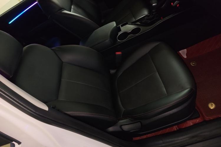 Used Kia KX7 2017 2.0L Automatic 2WD GL 5 Seats Right Front Seat