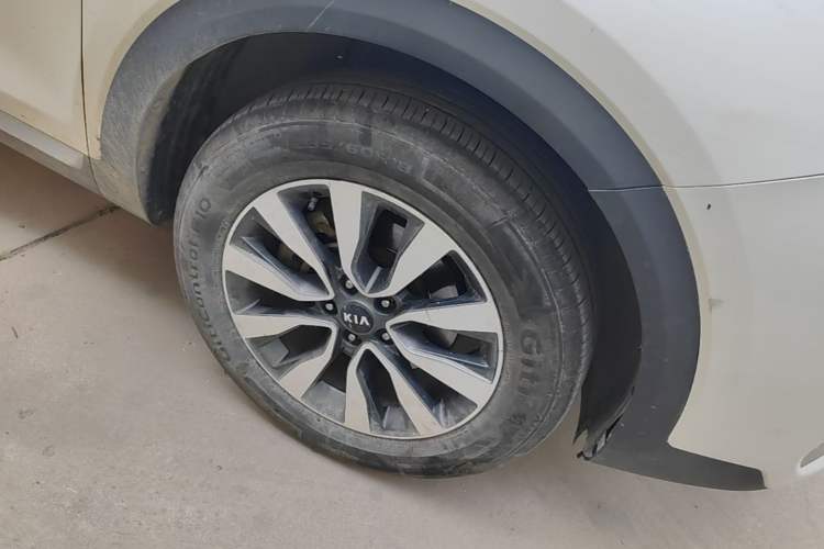 Used Kia KX7 2017 2.0T Automatic Two-Wheel Drive GLS 7-Seater Right Front Wheel Hub