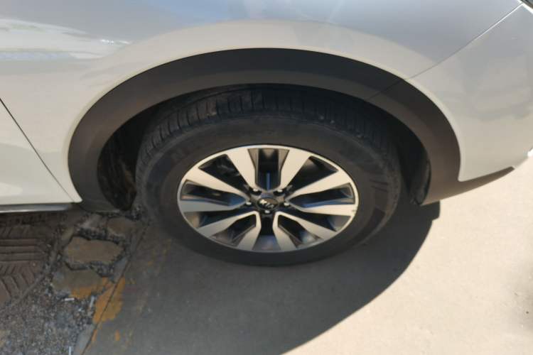 Used Kia KX7 2017 2.0T Automatic Two-Wheel Drive GLS 7-Seater Right Front Wheel Hub