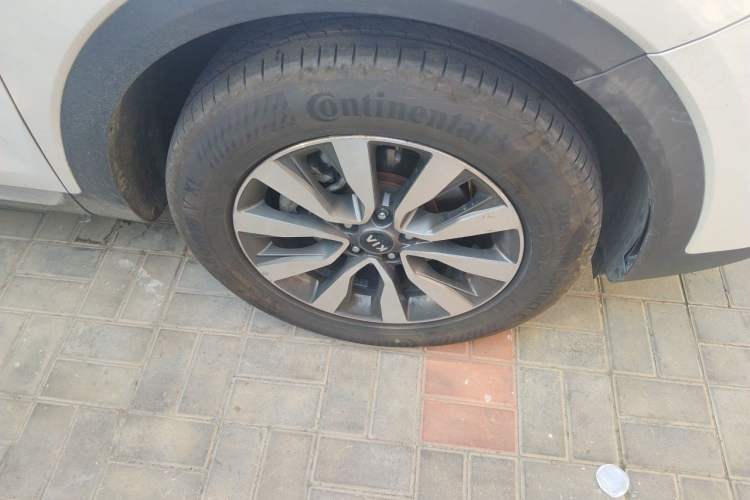 Used Kia KX7 2017 2.0T Automatic Two-Wheel Drive GLS 7-Seater Right Front Wheel Hub