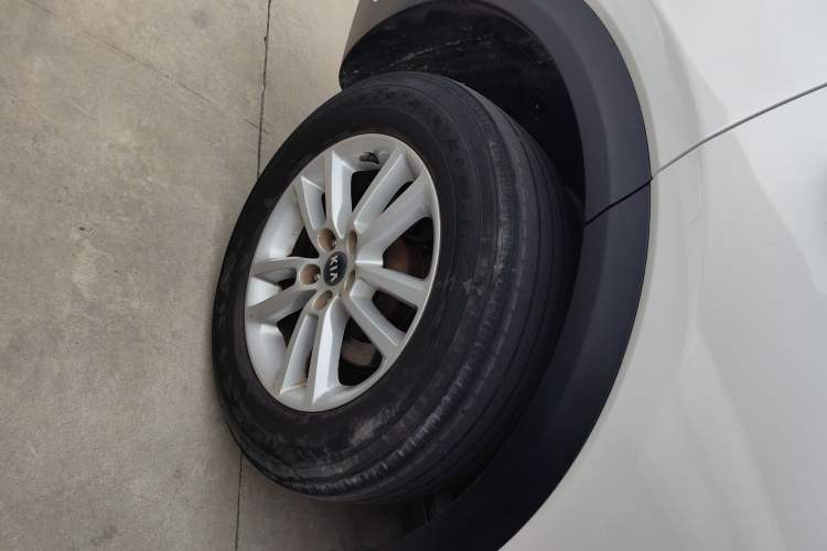 Used Kia KX7 2017 2.0L Automatic 2WD SMART 5-seater Right Rear Wheel Hub