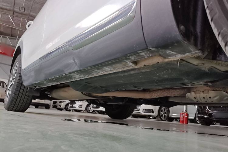 Used Kia KX7 2017 2.4L Automatic 2WD GLS 5-Seater Right Side Sill