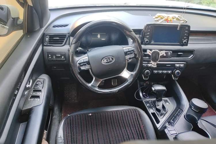 Used Kia KX7 2017 2.0T Automatic Two-Wheel Drive GLS 7-Seater Steering Wheel