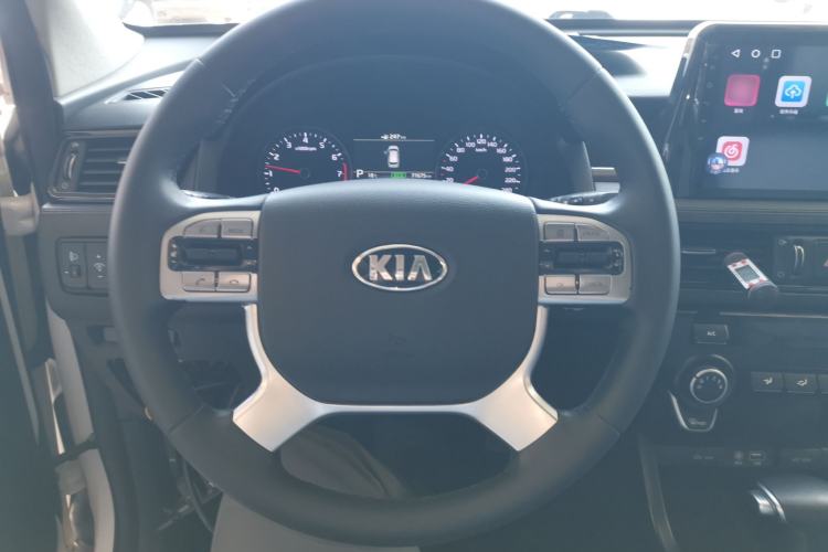 Used Kia KX7 2017 2.4L Automatic 2WD GLS 5-Seater Steering Wheel