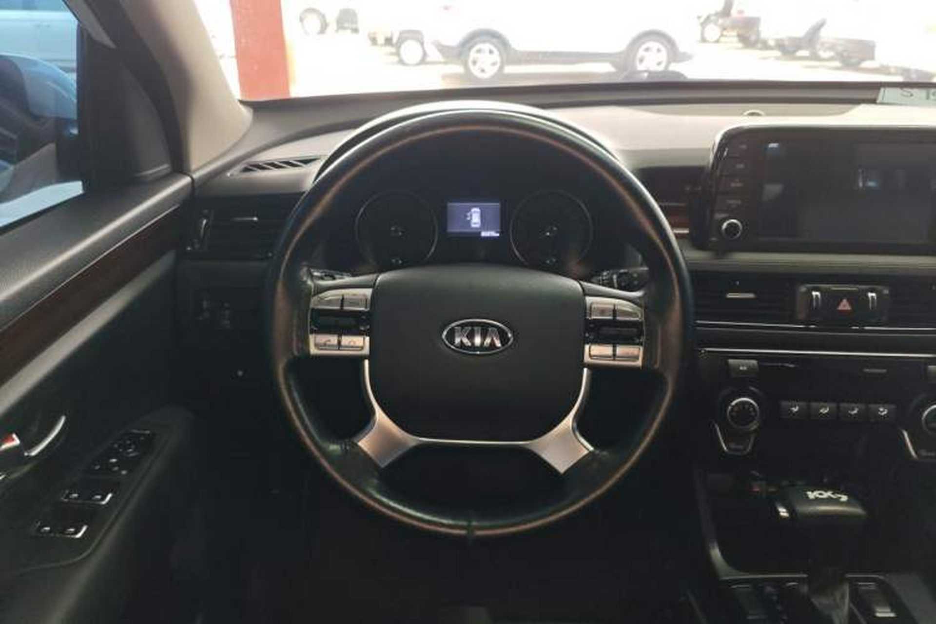 Used Kia KX7 2017 2.0L Automatic 2WD GLS 5-Seater Steering Wheel