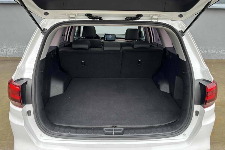 Used Kia KX7 2017 2.4L Automatic 2WD GLS 5-Seater Trunk
