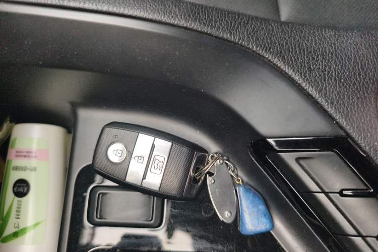 Used Kia KX7 2017 2.0T Automatic Two-Wheel Drive GLS 7-Seater Vehicle Key