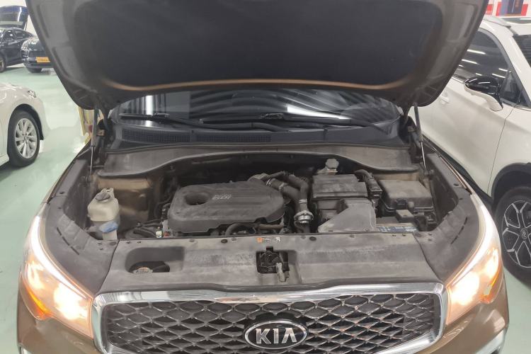 Used Kia KX7 2017 2.0T Automatic Two-Wheel Drive GLS 7-Seater Engine Bay