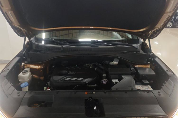 Used Kia KX7 2017 2.0T Automatic Two-Wheel Drive GLS 7-Seater Engine Bay