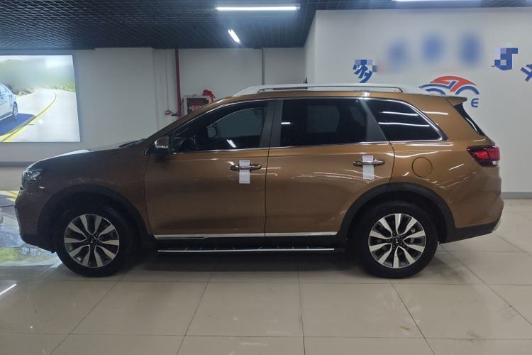 Used Kia KX7 2017 2.0T Automatic Two-Wheel Drive GLS 7-Seater Exterior 3