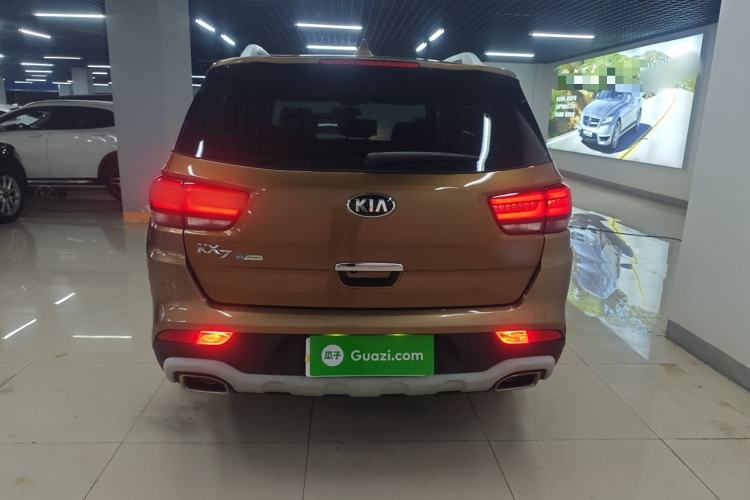 Used Kia KX7 2017 2.0T Automatic Two-Wheel Drive GLS 7-Seater Exterior 4