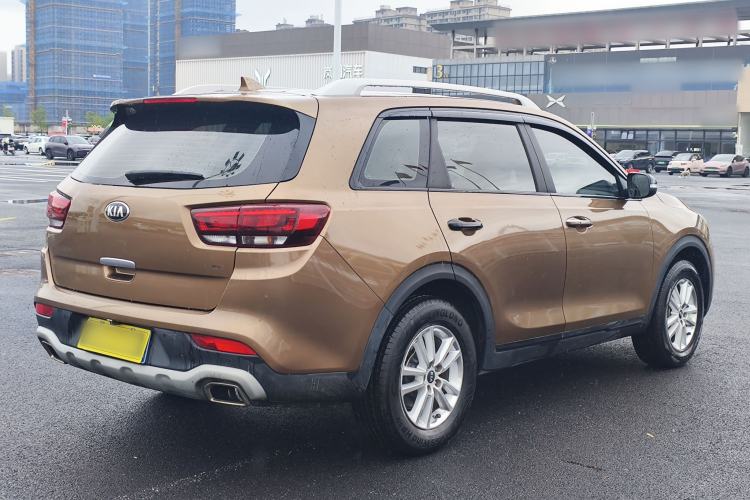 Used Kia KX7 2017 2.0T Automatic Two-Wheel Drive GL 7-Seater Exterior 7